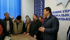 Віруючі УПЦ з 5 чернівецьких сіл зустрілися з начальником ГУНП в області