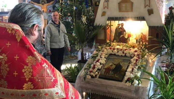Воповнився рік цілодобового молитовного стояння в храмі у Васловівцях. Фото: facebook.com