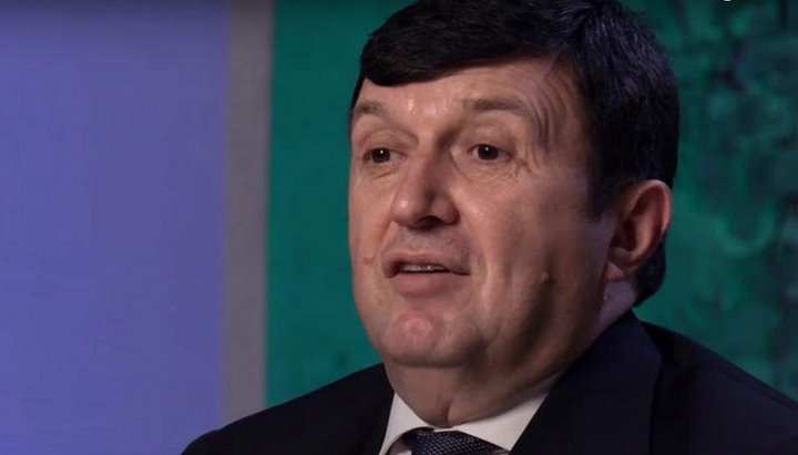 Посол Сербии в Украине Аца Йованович. Фото: скриншот из программы «Без глянца», YouTube-канал «ВИТРАЖИ: о вере в красках».