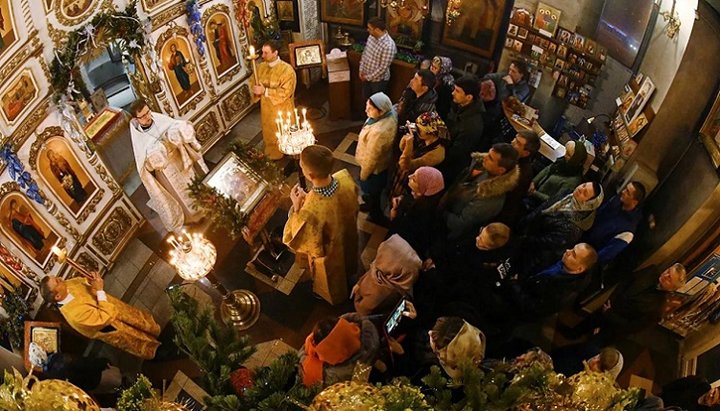 Богослужіння в храмах РПЦ будуть відбуватися незалежно від поширення коронавірусу в Росії. Фото: РИА Новости