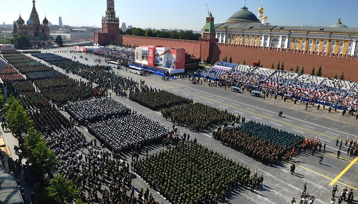 Парад в честь 75-летия Победы над нацизмом. Фото: riamo.ru