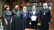 Митрополит Іриней вручив орден заслуженому лікарю України Валерію Сердюку