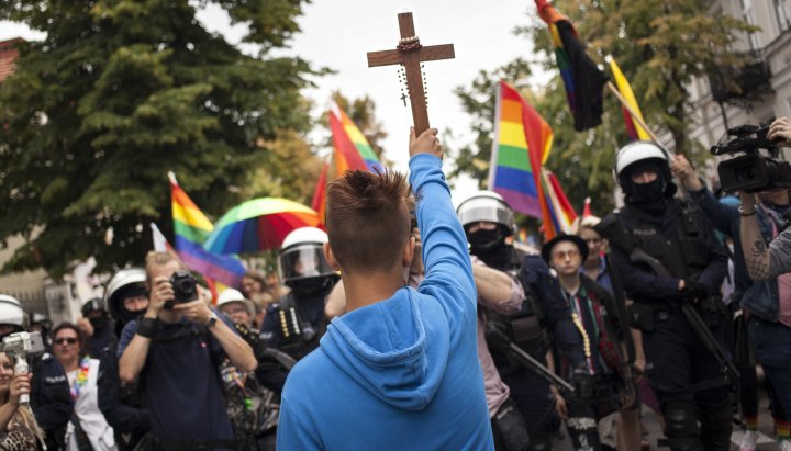 Польша отстаивает свою позицию по неприятию ЛГБТ-идеологии и абортов. Фото: NurPhoto