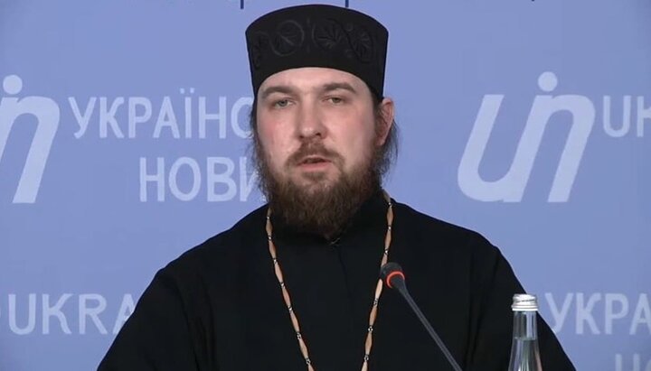 Протоієрей Віталій Дуров, настоятель храму УПЦ в Задубрівці. Фото: скріншот ютуб-каналу