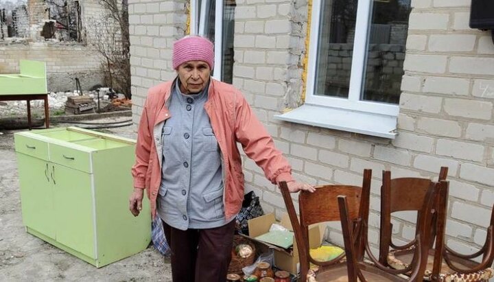Мешканці Сиротино вручили благодійну допомогу Сєверодонецькій єпархії. Фото: sed-eparhia.com