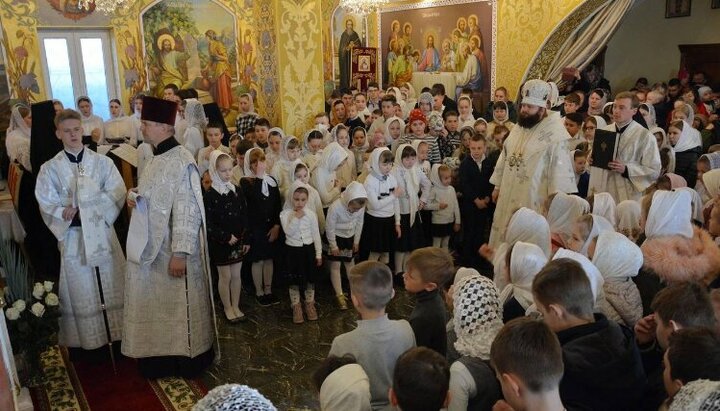 У новому храмі Рівного провели першу «дитячу» Літургію