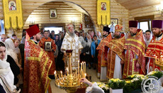 У Скобелці освятили іконостас у храмі, побудованому замість захопленого ПЦУ