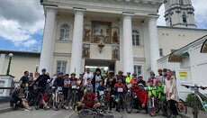 Велопаломники УПЦ проехали 450 км и прибыли в Почаевскую Лавру