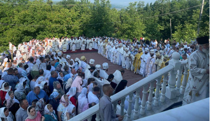 Святкова Літургія в Хрещатицькому монастирі. Фото: facebook.com/orthobuk