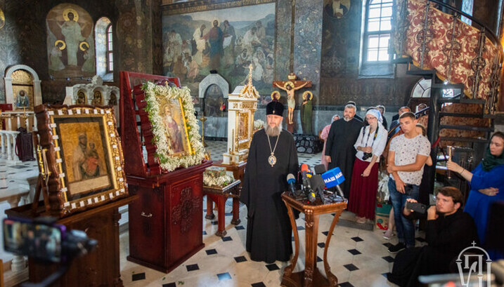 Митрополит Бориспільський і Броварський Антоній під час брифінгу. Фото: news.church.ua