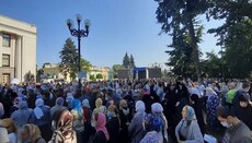 Віряни УПЦ пояснили, чому важливо прийти на зустріч із главою Фанару