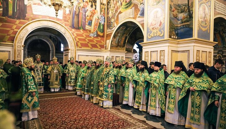 Божественна літургія в день пам'яті прп. Нестора Літописця та Собору святих КДА. Фото: kdais.kiev.ua