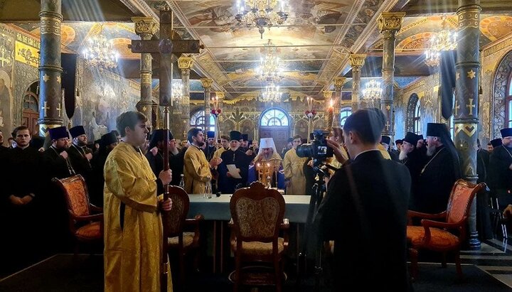 Блаженніший Митрополит Онуфрій на підсумкових зборах Київської єпархії в Лаврі. Фото: сторінка у Facebook Центру інформації УПЦ