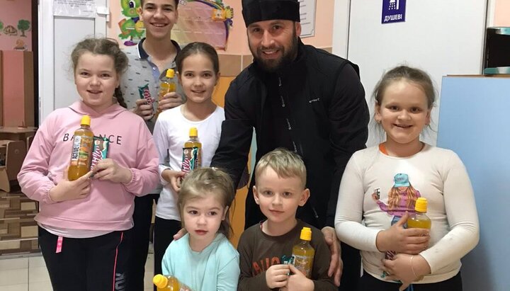 У Мукачівській єпархії допомогли біженцям у санаторії села Оноківці