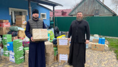 КДАиС передала гумпомощь в Заворичи, где община строит новый храм УПЦ