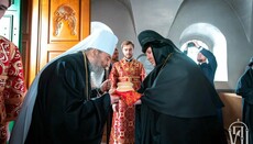 Предстоятель УПЦ возглавил Божественную литургию во Флоровском монастыре