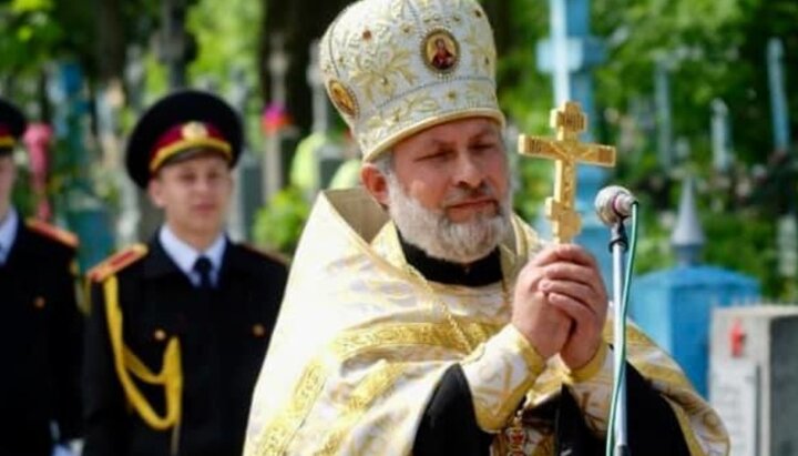 Протоиерей Петр Иванычко, настоятель Михайловского храма УПЦ в Рожище. Фото: Facebook-страница архимандрита Онуфрия Куца