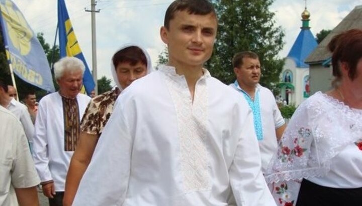 Лидер тернопольских «свободовцев» начал сбор подписей за запрет УПЦ. Фото: politeka.net