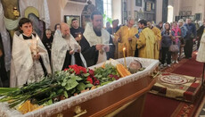 У п'яти єпархіях УПЦ звершили відспівування загиблих воїнів