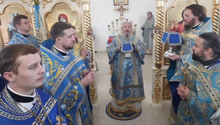 У Сусвалі освятили новий храм, збудований замість захопленого ПЦУ