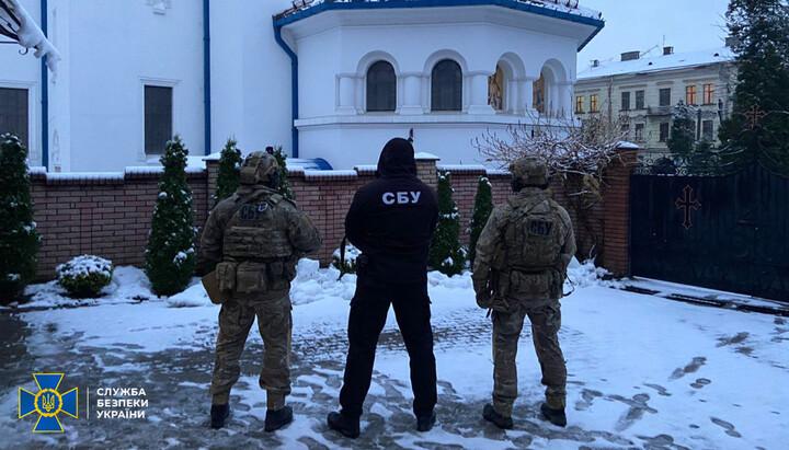 Обшуки в Чернівецькій єпархії. Фото: пресслужба СБУ