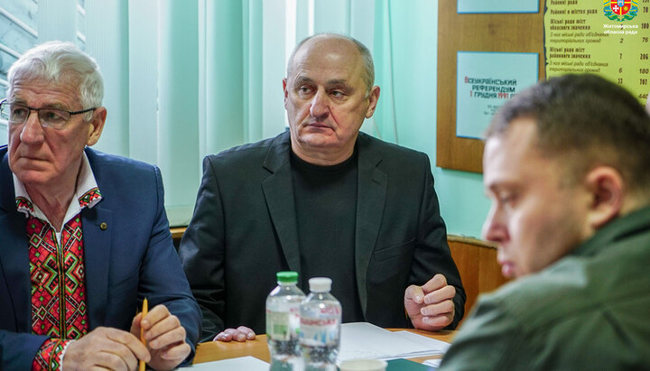 Депутати Житомирської облради більшістю голосів заборонили діяльність УПЦ. Фото: zt.gov.ua