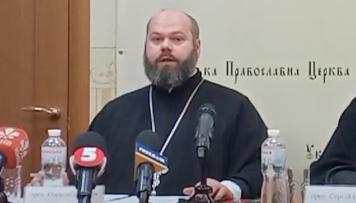 Протоієрей Олександр Бахов. Фото: скріншот Youtube.com