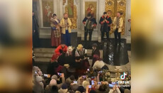 В Сети завирусилось видео народного вертепа на солее храма УГКЦ в Зарванице