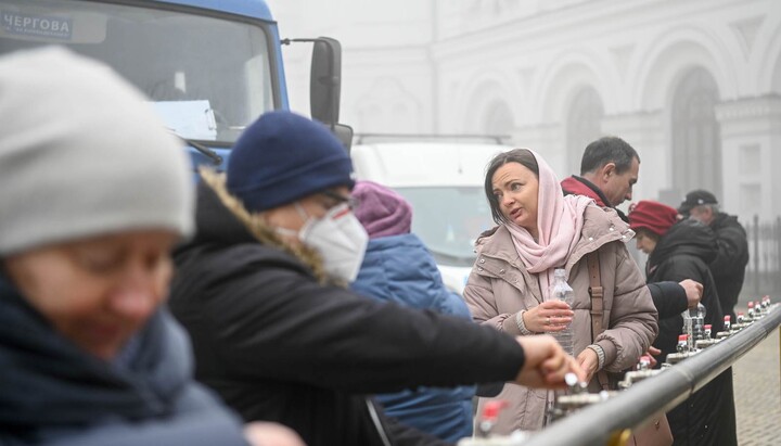 На «службу» ПЦУ в Лавру пускали через металлоискатели и по паспорту
