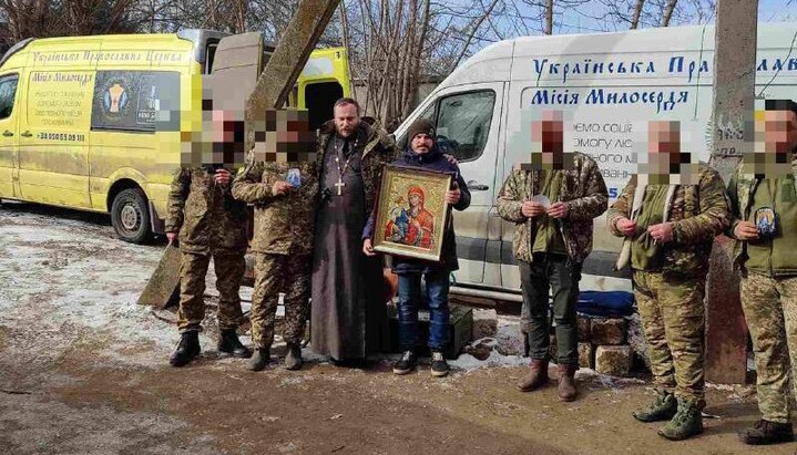 Гуманитарная миссия УПЦ доставила помощь военнослужащим ВСУ и жителям Харьковской и Донецкой областей. Фото: Telegram-канал «Церковь помогает»