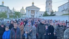 В Почаевской лавре прошел крестный ход с мощами преподобного Амфилохия