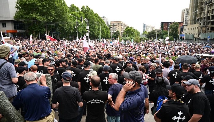 Противники ЛГБТ у Грузії. Фото: sputnik-georgia.ru