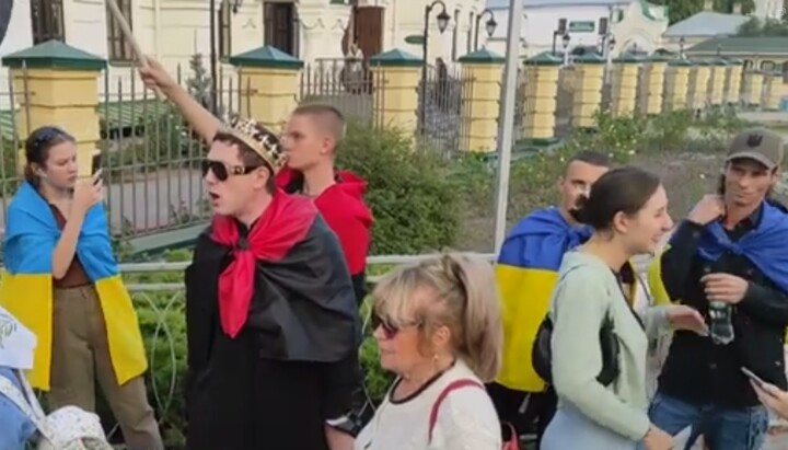 Антицерковні