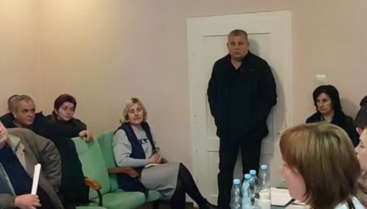 Если запрещать УПЦ – то вместе со «Слугой народа»