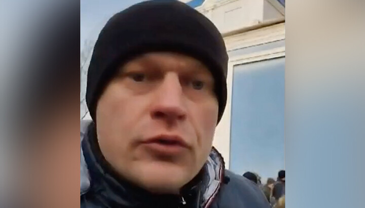 Захватчики Казанского храма УПЦ в церковь не ходят, у них свой бог. Фото: тг-канал «Дозор на