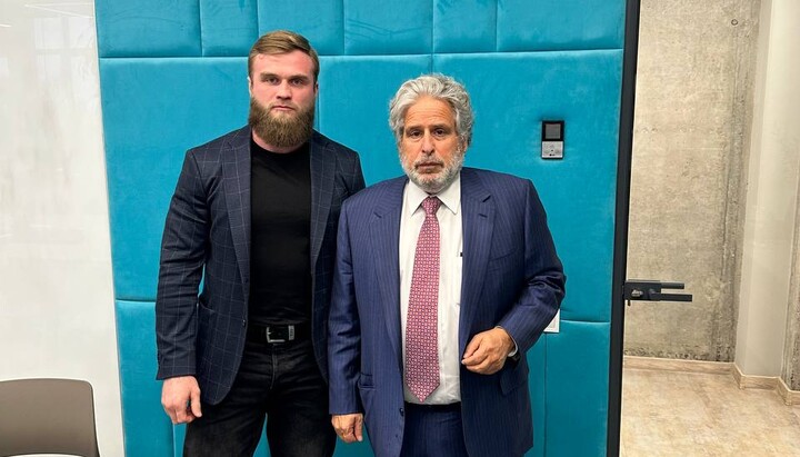Артем Дмитрук встретился с правозащитником Робертом Амстердамом