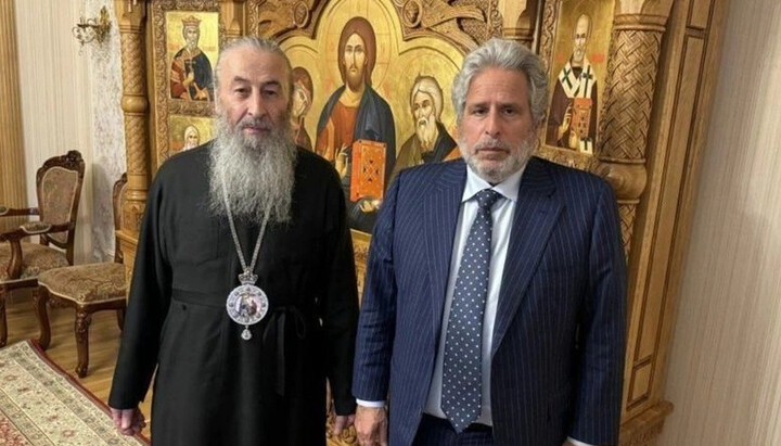 Блаженніший Митрополит Онуфрій і Роберт Амстердам. Фото: пресслужба УПЦ
