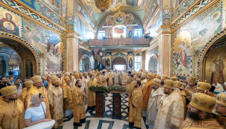 Святкове богослужіння у храмі прп. Агапіта Печерського. Фото: church.ua