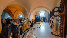 В Черкассах верующие УПЦ отметили престольный праздник захваченного собора 