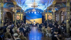 Зеленський влаштував «військовий сніданок» у Трапезному храмі лаври
