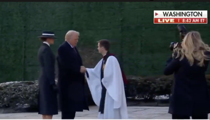 Дональд Трамп біля храму Святого Іоанна. Фото: скриншот відео