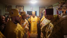 У Заставках архієрей помолився з громадою, у якої відібрали храм