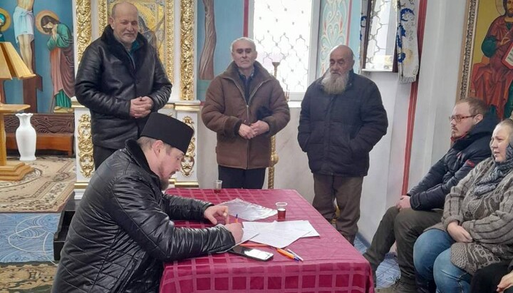 Збори парафій УПЦ у селі Китайгород Дніпропетровської області. Фото: Кам'янська єпархія