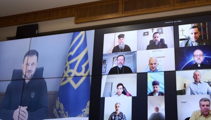 Володимир Зеленський та представники ВРЦіРО у 2024 р. Фото: president.gov.ua