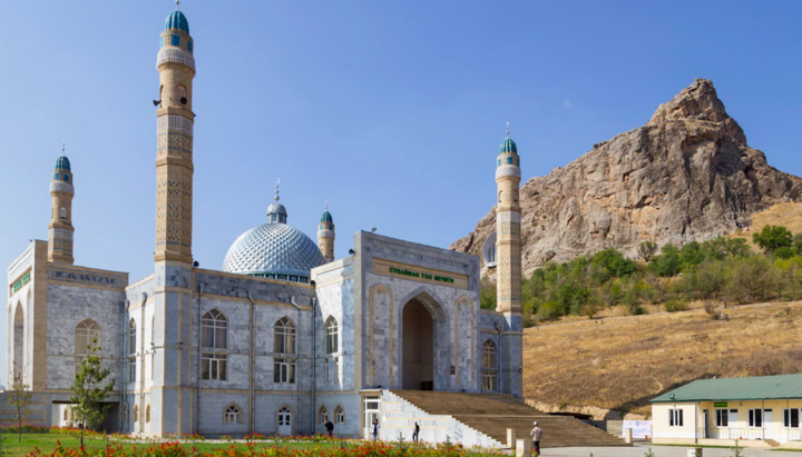 Мечеть Сулайман-Тоо, Ош, Киргизстан. Фото: dreamstime