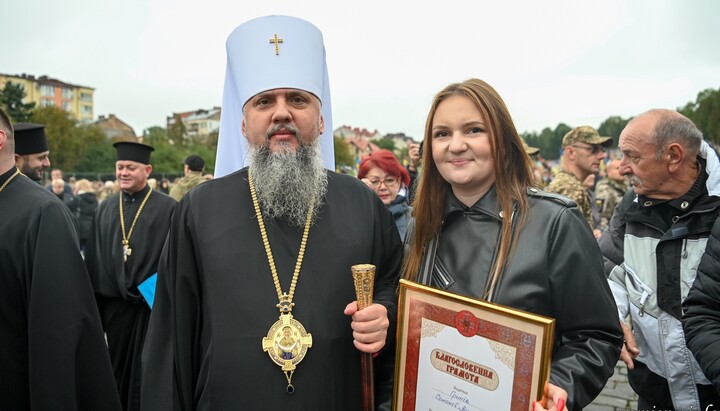 Чорний реєстратор зі Львова виявилася номінантом грамоти Думенка. Фото: сайт ПЦУ