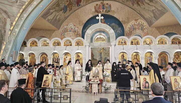 Ієрархи Помісних Церков на панахиді у Тирані. Фото: СПЖ