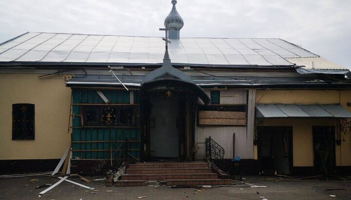 Николаевский храм УПЦ в Покровске в третий раз попал под обстрел. Фото: тг-канал Покровского викариатства