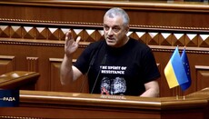 «Дике середньовіччя»: нардеп розкритикував захоплення храмів УПЦ на Буковині
