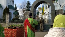 В Корсунь-Шевченківському активіст ПЦУ закурив на богослужінні УПЦ